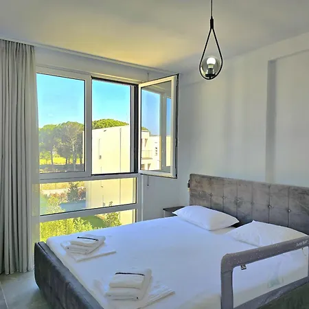 Apartment Emerald - 286 Durrës