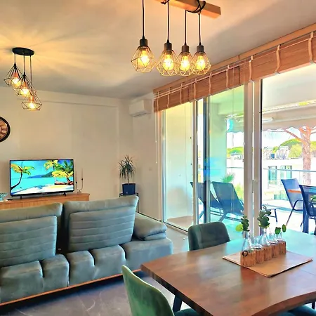 Emerald - 286 Apartment *