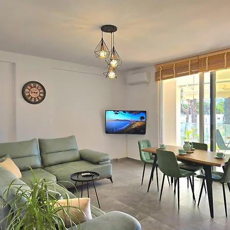 Emerald - 286 * Durrës